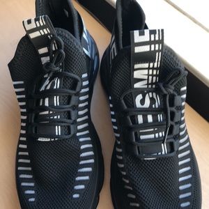 Men’s running shoes